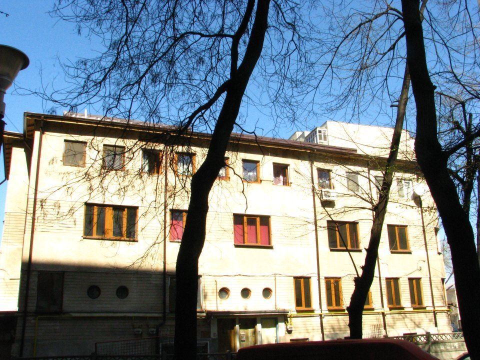 9 camere, Bd. Ferdinand, langa metrou Iancului