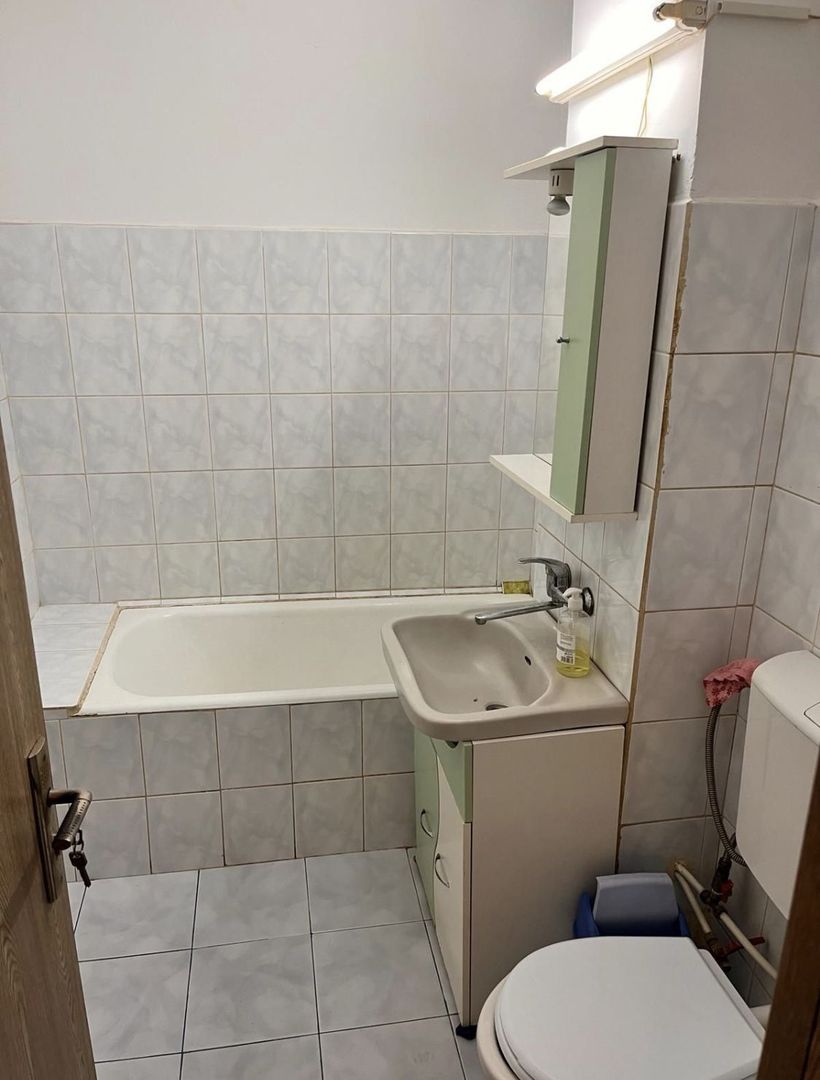 Inel 2- scoala 39-Apartament cu 3 camere