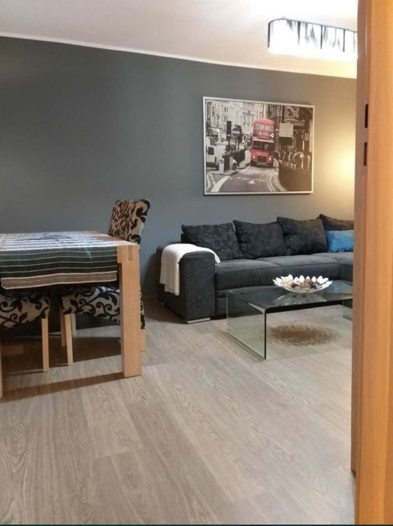 Apartament de vanzare cu 3 camere
