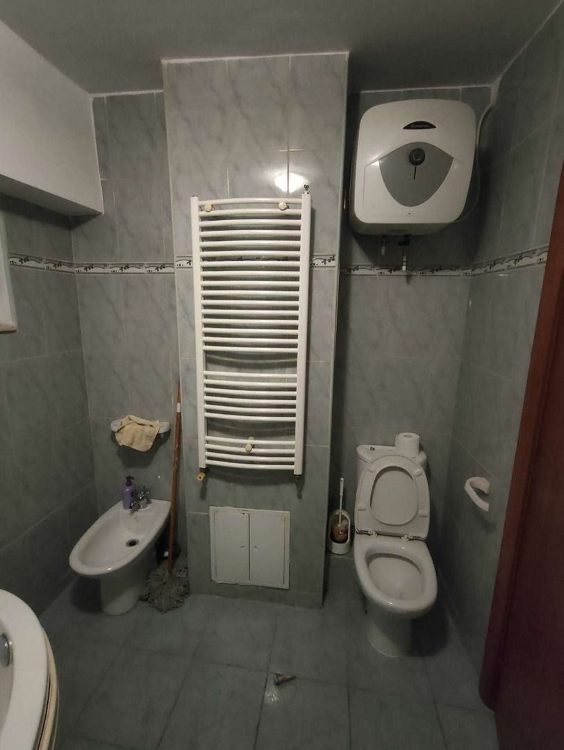 3 camere, zona Dacia, 93 mp, decomandat