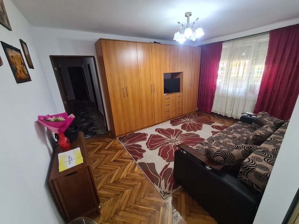 BRASADAS vinde apt. 4 cam CARAMIDA, 80mp PARTER in Micro 14.