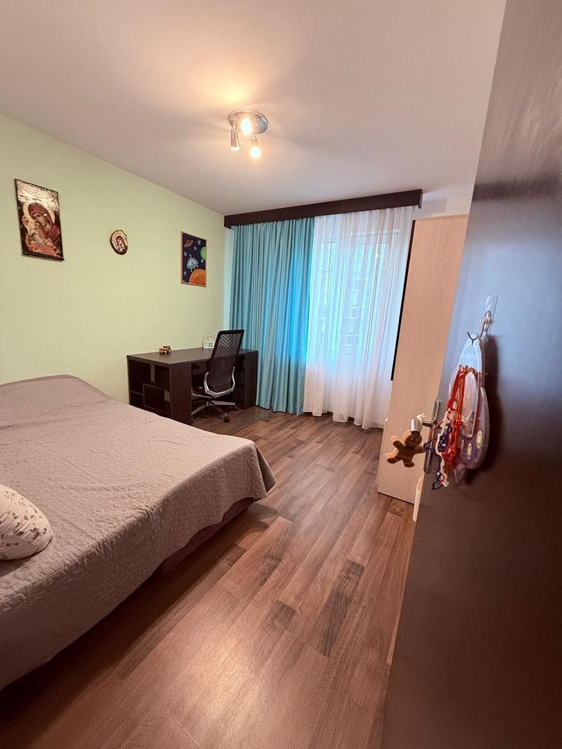 Apartament 4 camera Crangasi