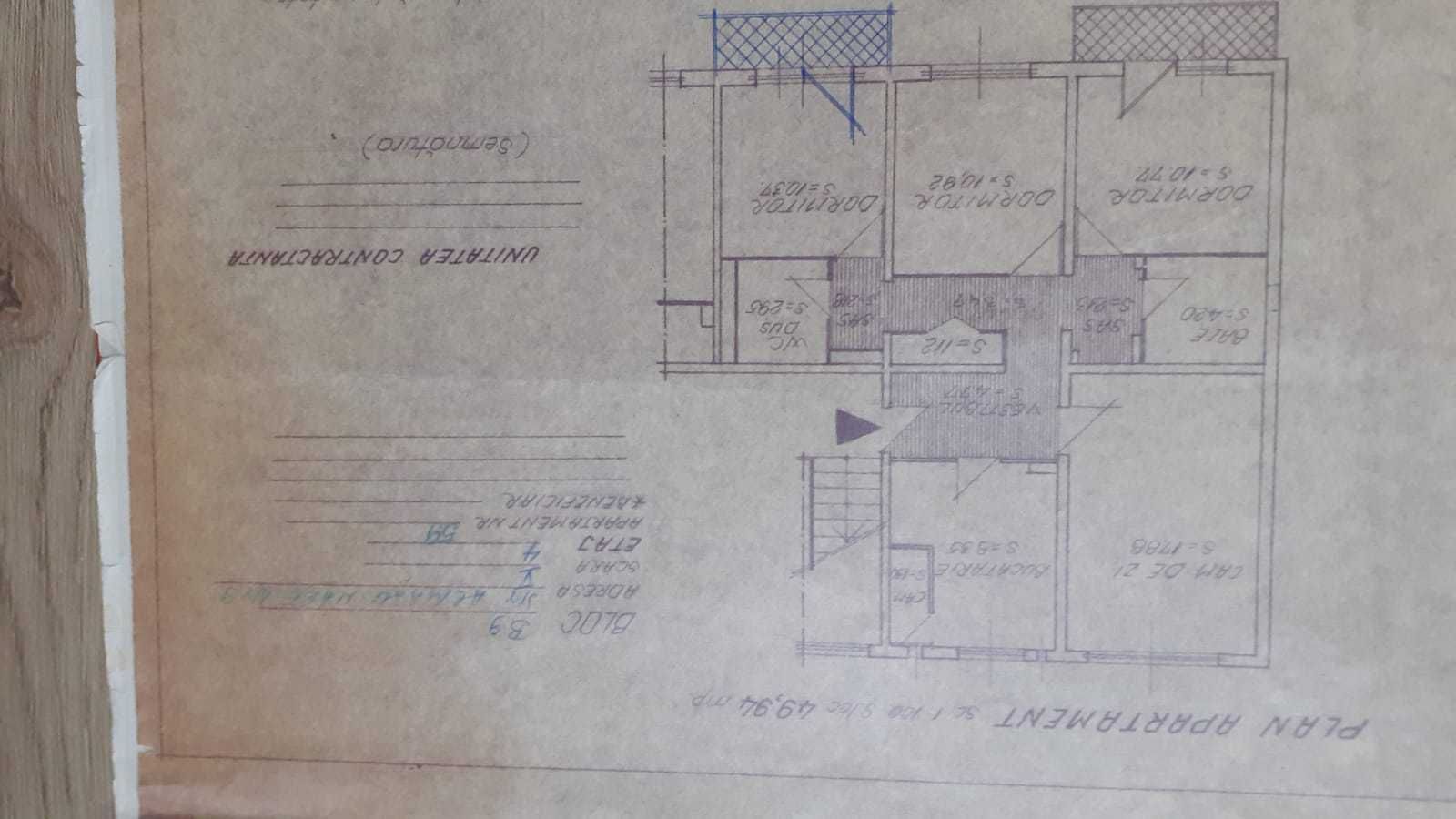 Vand Apartament 4 camere decomandate,an 1979 etajul4/4 sect.4 Buc.