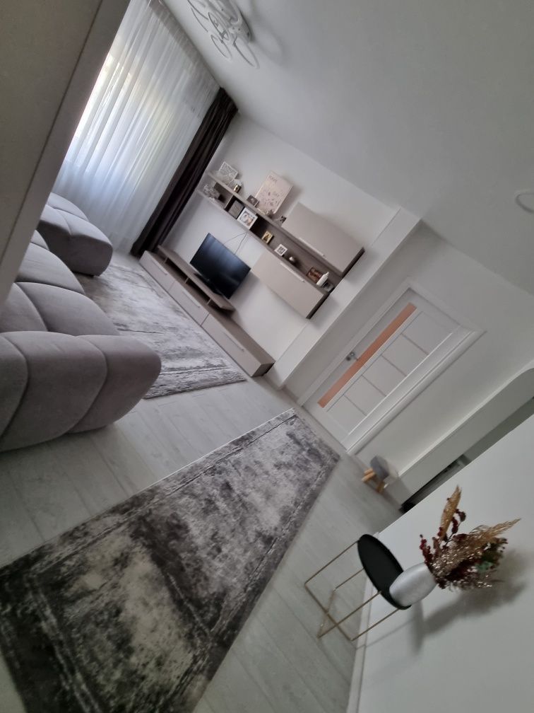 Apartament 4 camere modern