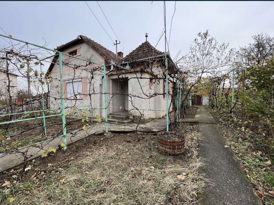 Casa de vanzare in Tasnad, SM oportunitate de investitie