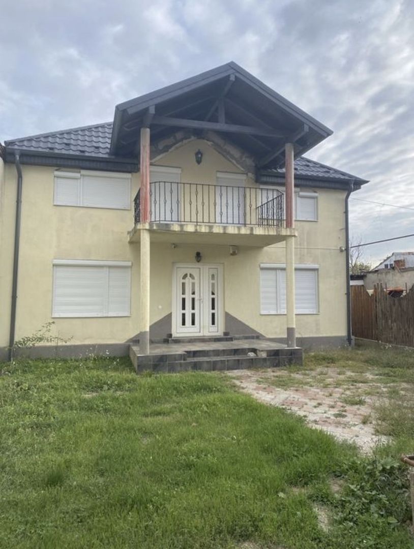 Casa de vanzare in zona Closca(liceul german)