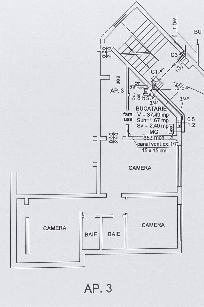 BRASADAS vinde ap 3 cam etaj P/4 în Micro 16.