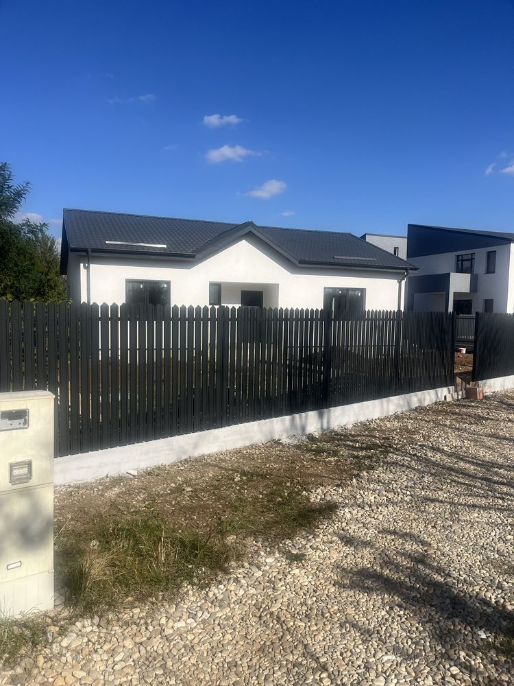 Casă domnesti 4 camere 2 băi
