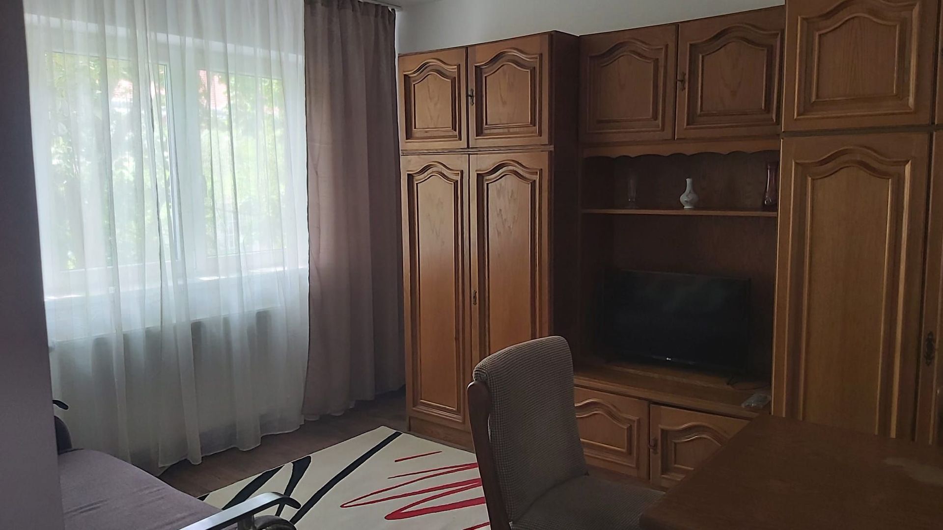 Ag EUROPA vinde garsoniera FINISATA la etajul 3 in zona ULTRACENTRALA.