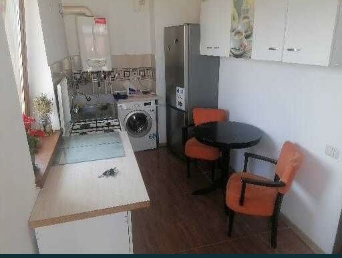 Vand apartament cu 2 camere, zona compozitori