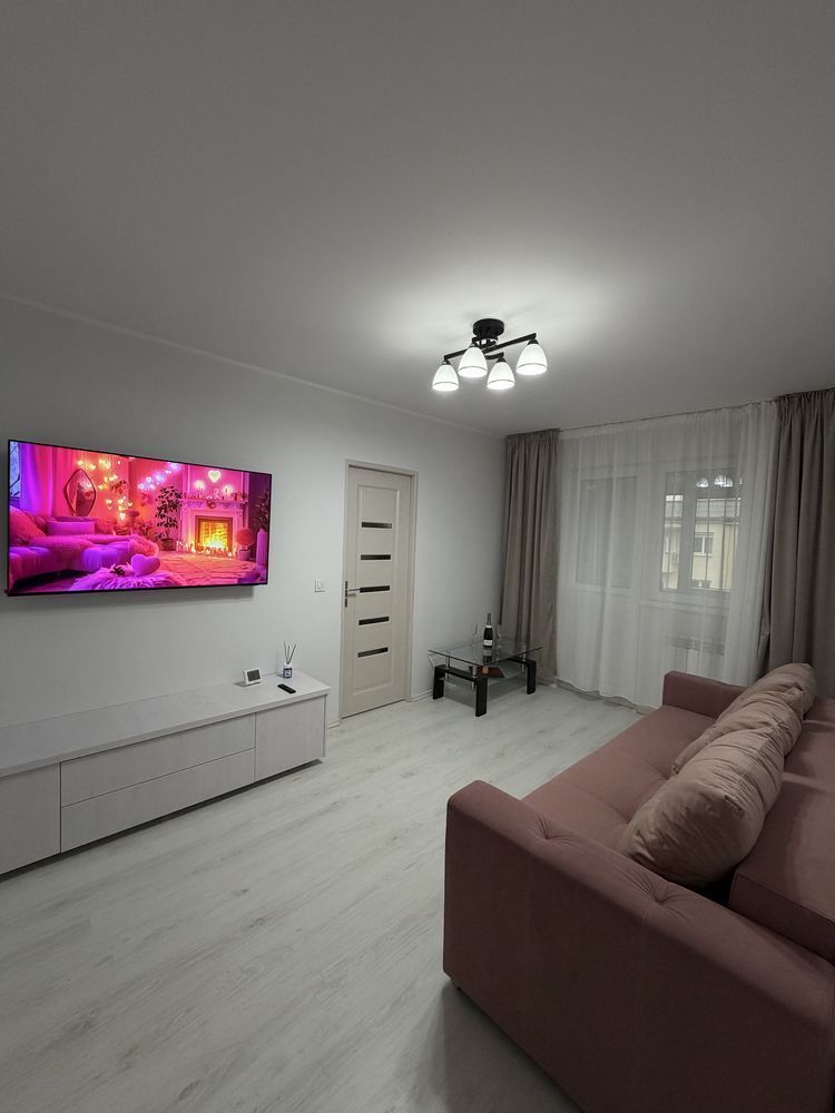 BRASADAS vinde ap 2 cam etaj 4/4 - Zona Micro 15.