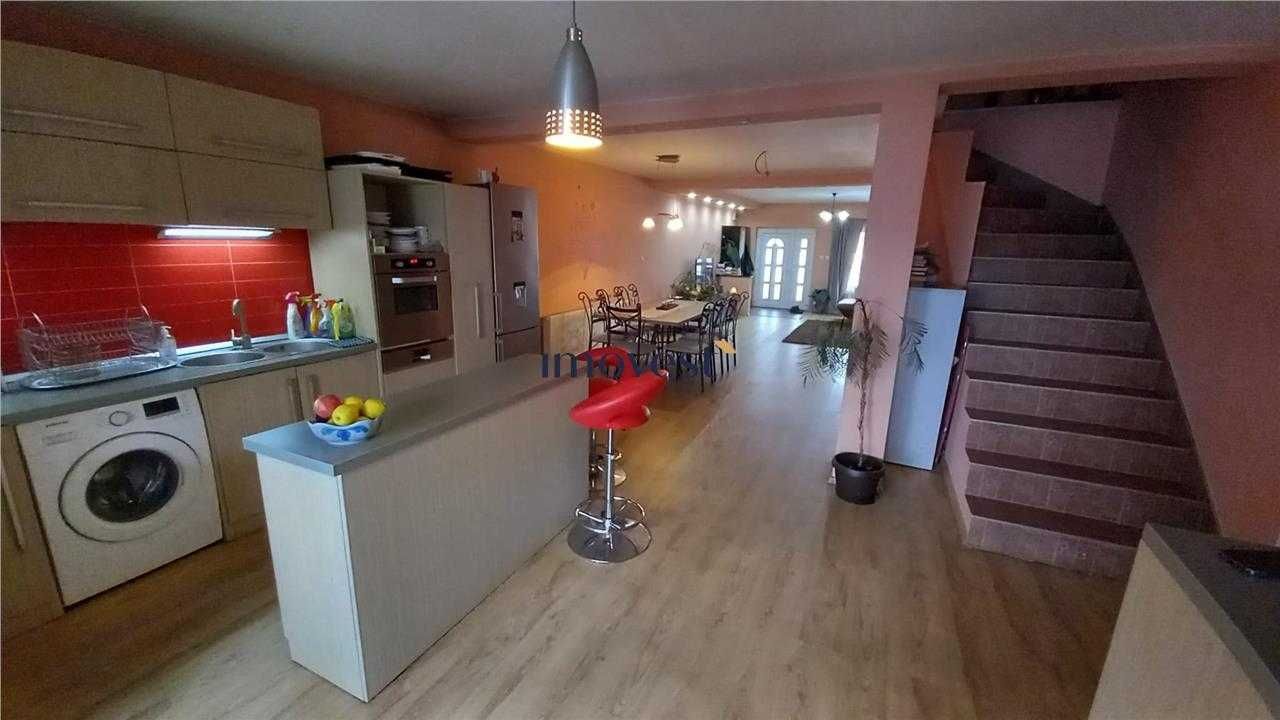 BRASADAS vinde casa tip duplex în zona CLOSCA.