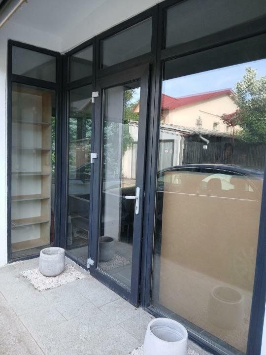 Spaţiu Comercial de Închiriat