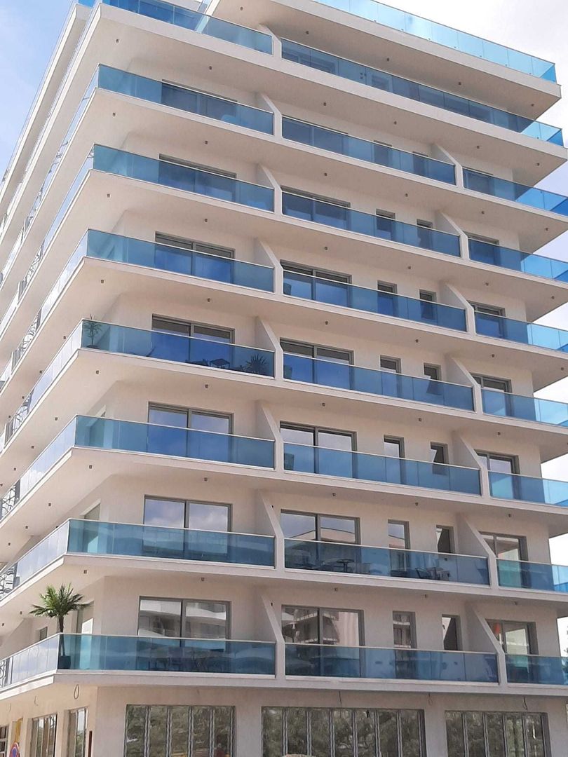 Vand apartament 2 camere cu vedere la mare Mamaia Nord