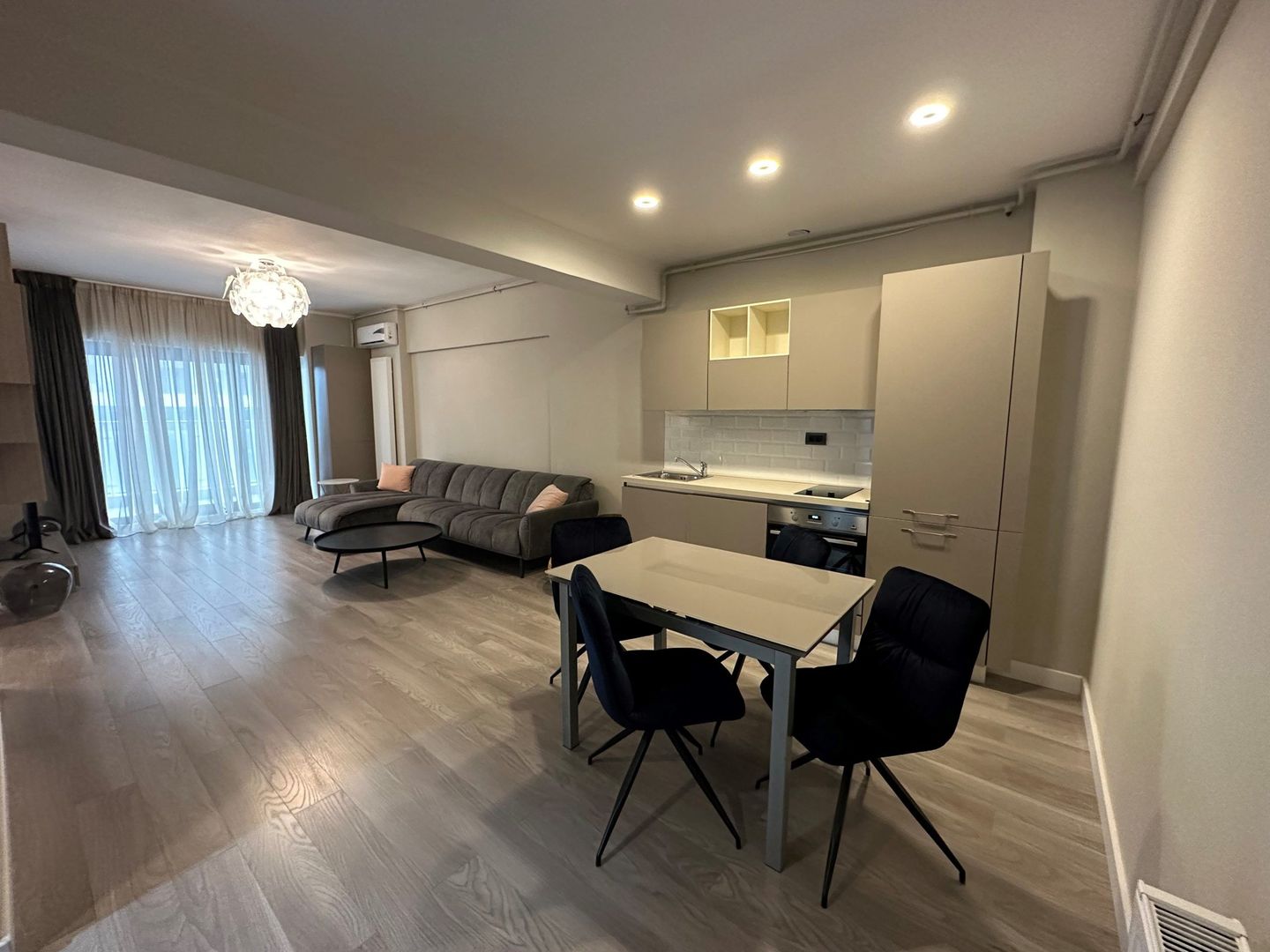 Studio 38 mp + Terasa 12 m Vedere la mare Direct Dezvoltator Mamaia Nord