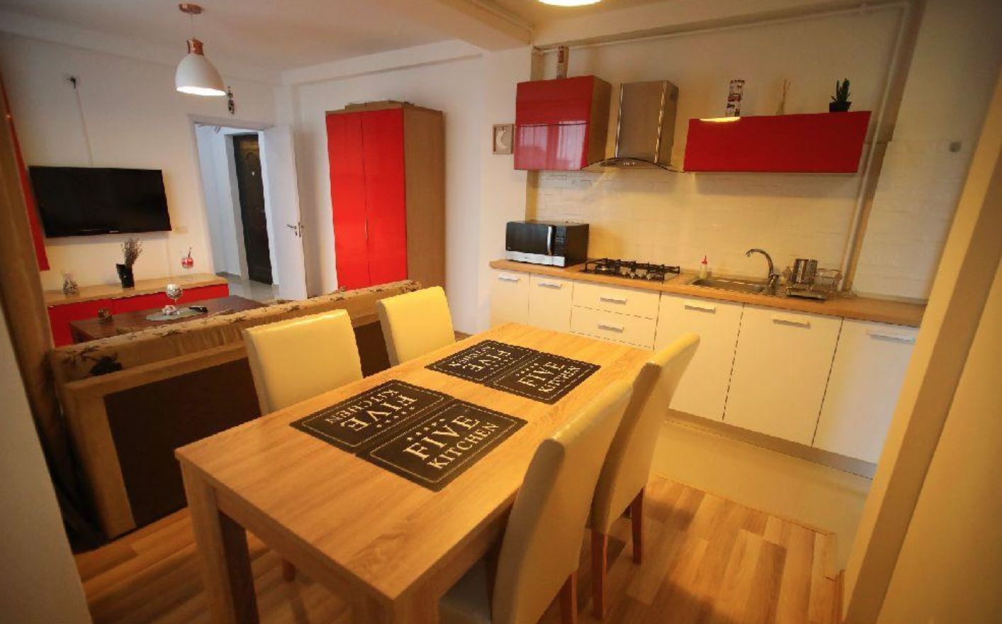 Apartament 2 cam. 45 mp utili et. 4/5 An 2017 Mamaia nord aproape de plaja