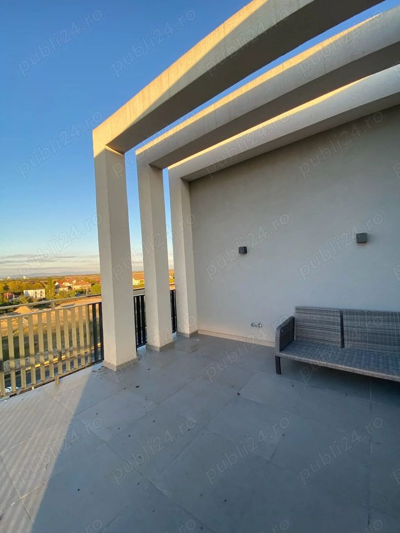 BRASADAS vinde penthouse 2 cam semifinisat-Smalard City.