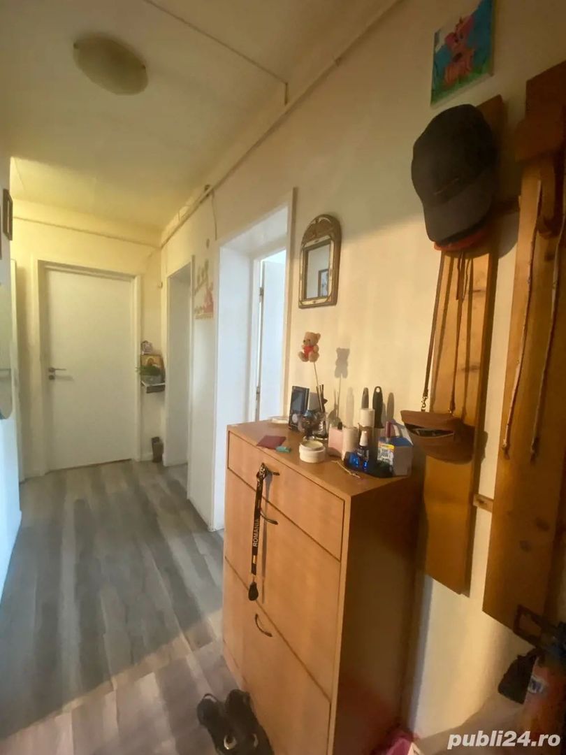 BRASADAS vinde ap 3 cam GHEORGHENI.