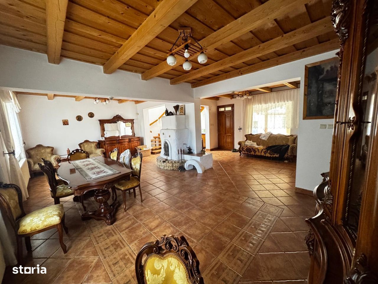 BRASADAS vinde casa în zona Titulescu.