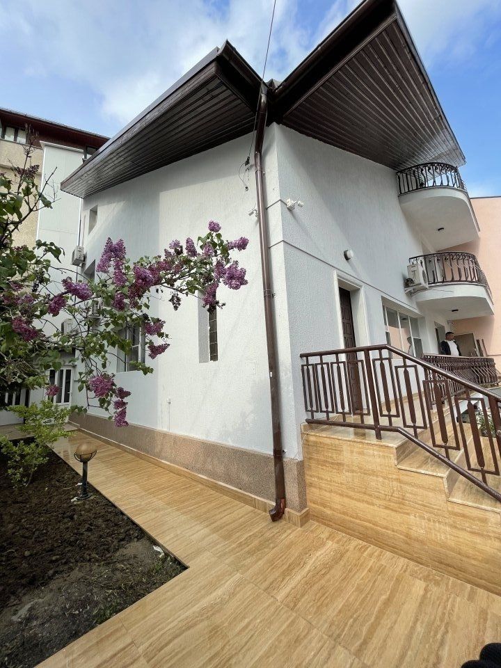 Direct Propietar - Vila de inchirat Herastau- Nicolae Caramfil