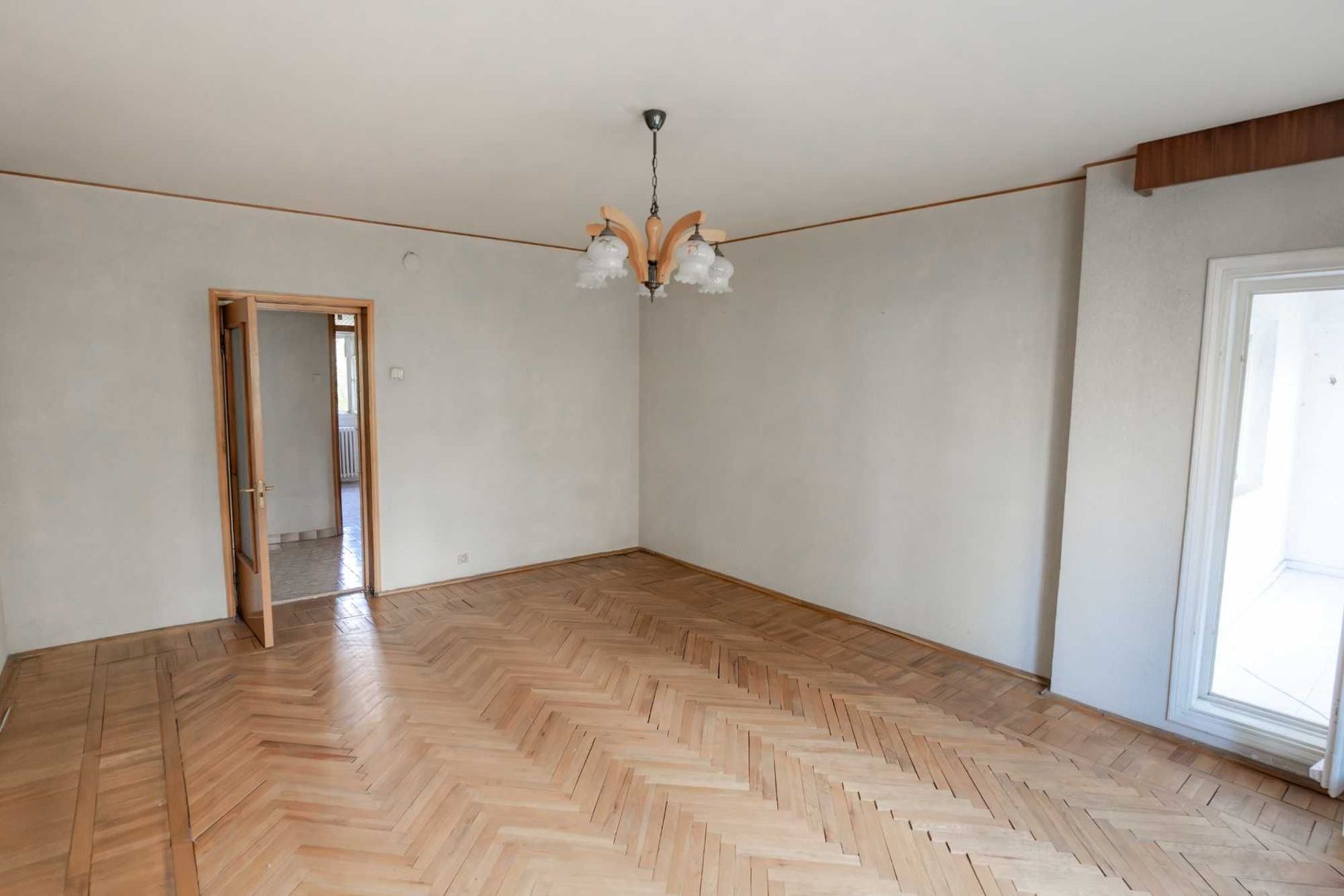 Vand apartament Piata Muncii, Calea Calarasilor, Decebal