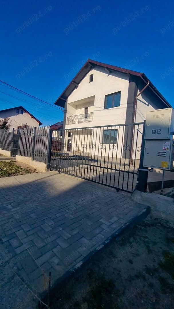 Casa cu 5 camere, teren 408 mp