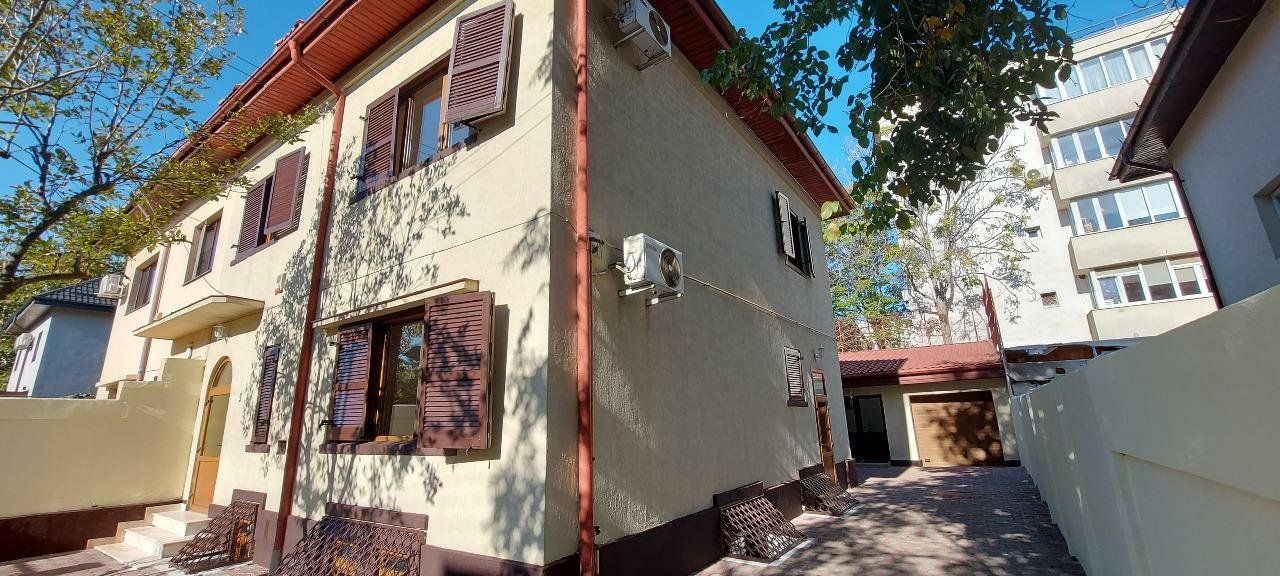 Vila de vanzare direct de la proprietar.