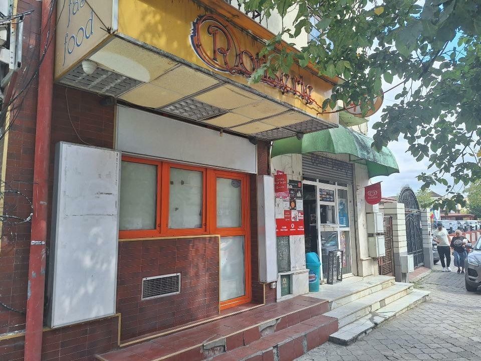 Vand 2 spatii comerciale alaturate, 40mp fiecare p+s , Bdul George Cosbuc