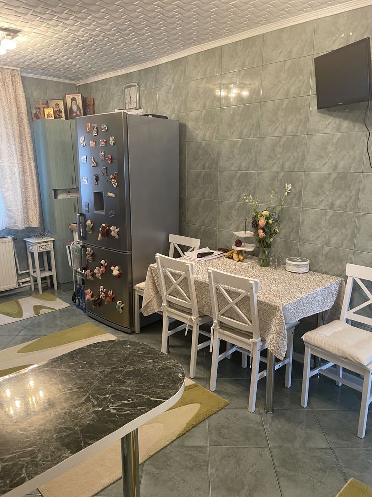 Vand apartament 4 camere