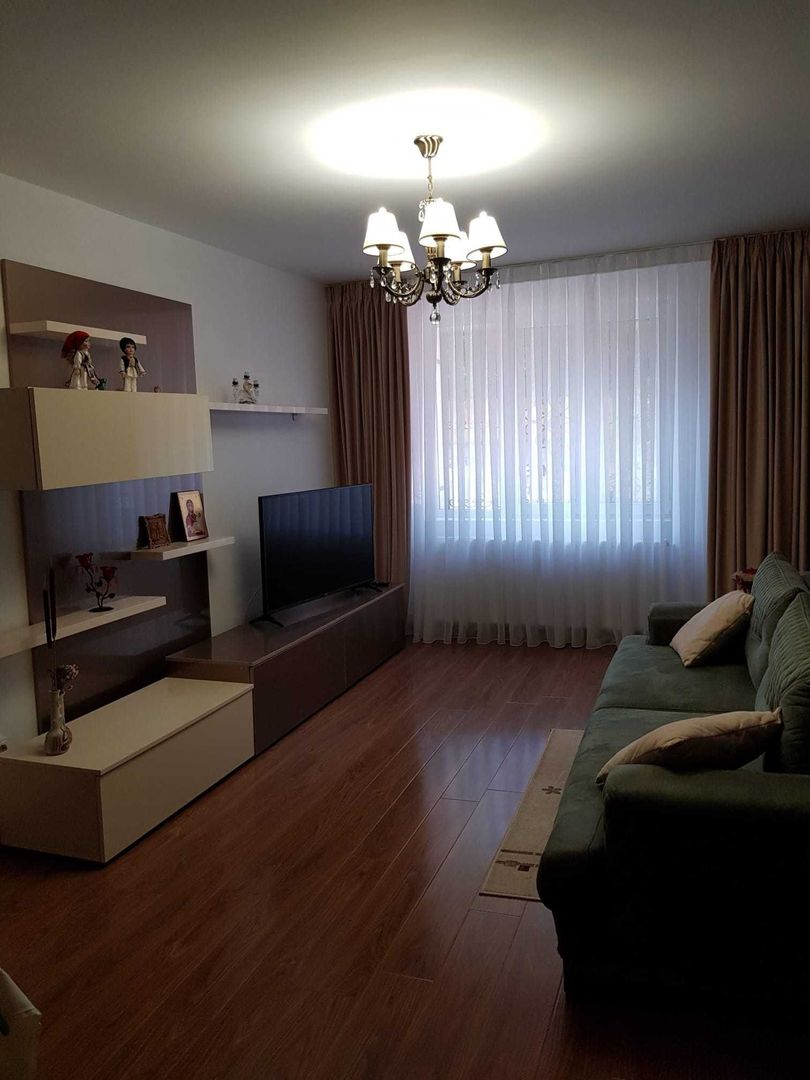 Proprietar vând apartament de 4 camere, zona Colentina - Fundeni