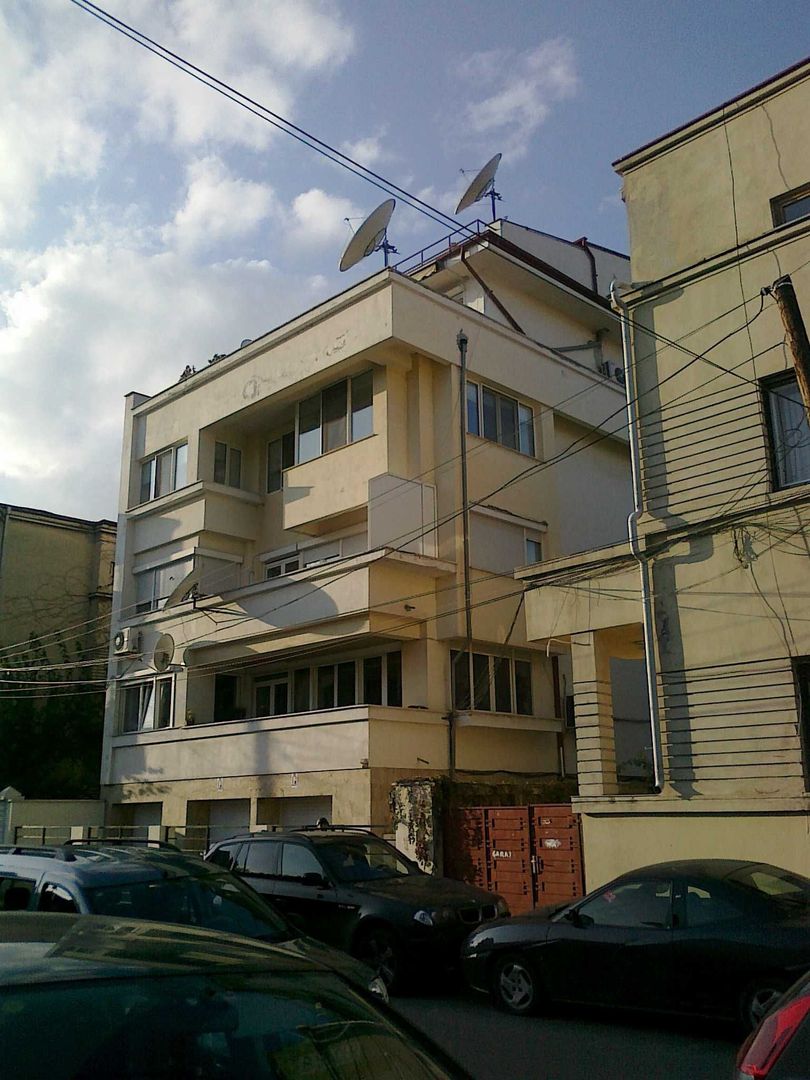 locatie unica: Polona-Dorobanti-Dacia