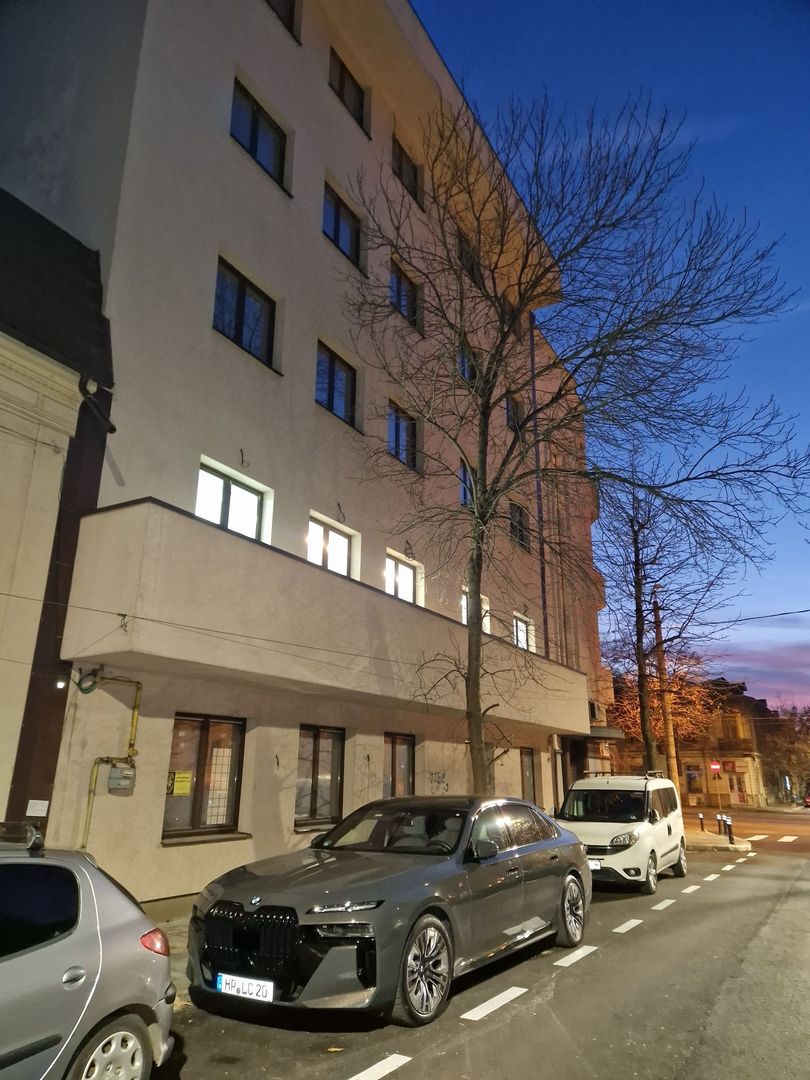 Inchiriez /Vand Spatiu Birouri P+ 5 E , sector 2,Bucurest,Central,lang