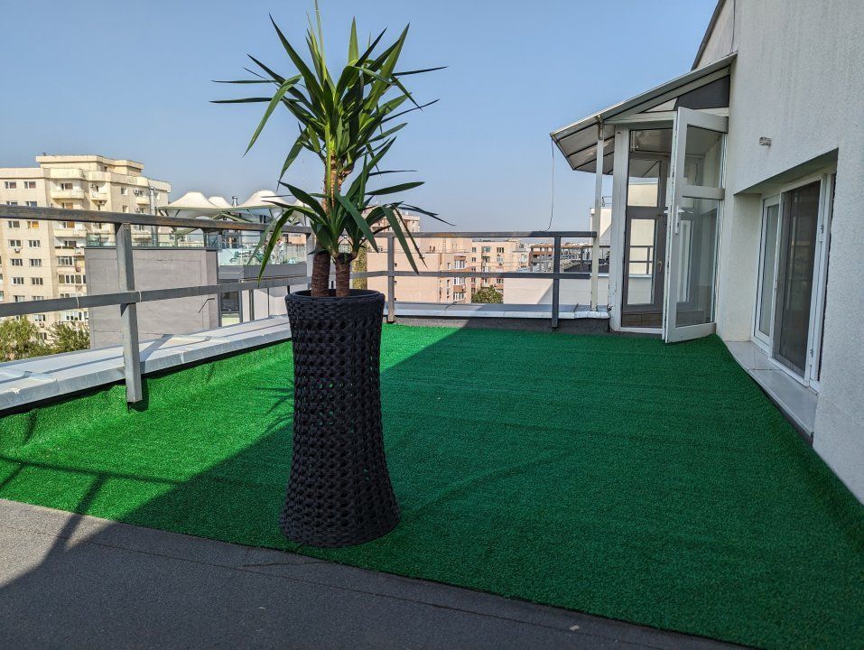 Penthhouse 3 camere adiacent Decebal