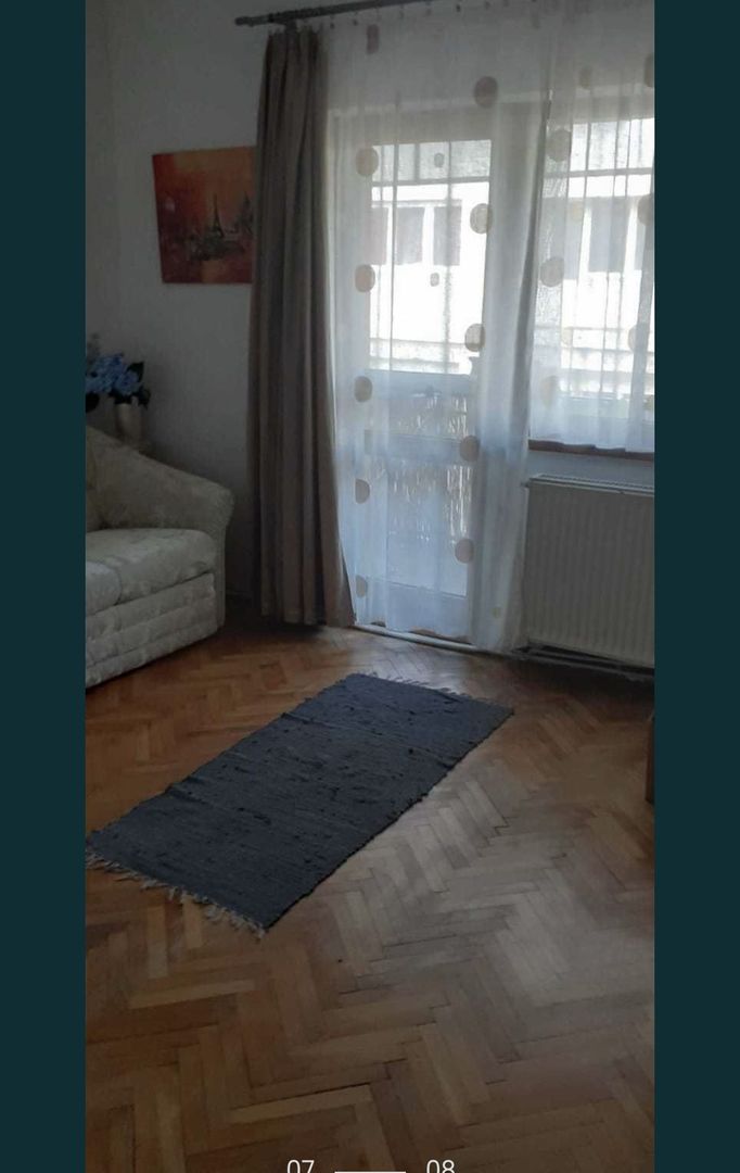 De vanzare apartament cu 3 camere