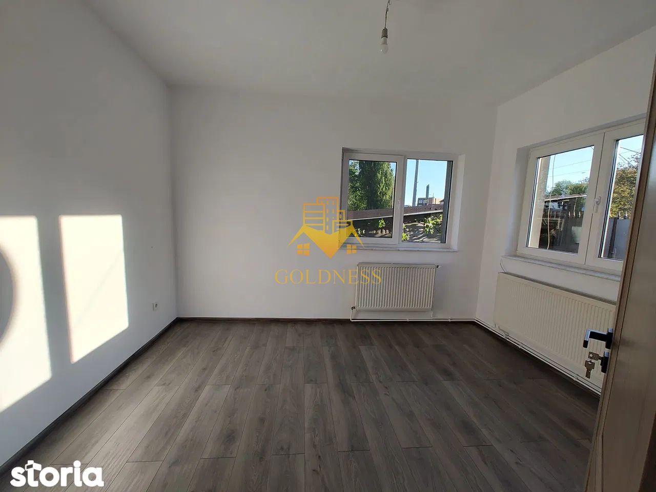 Casă de închiriat, 5 camere, 150 mp curte , parcare, Parcul Armătura