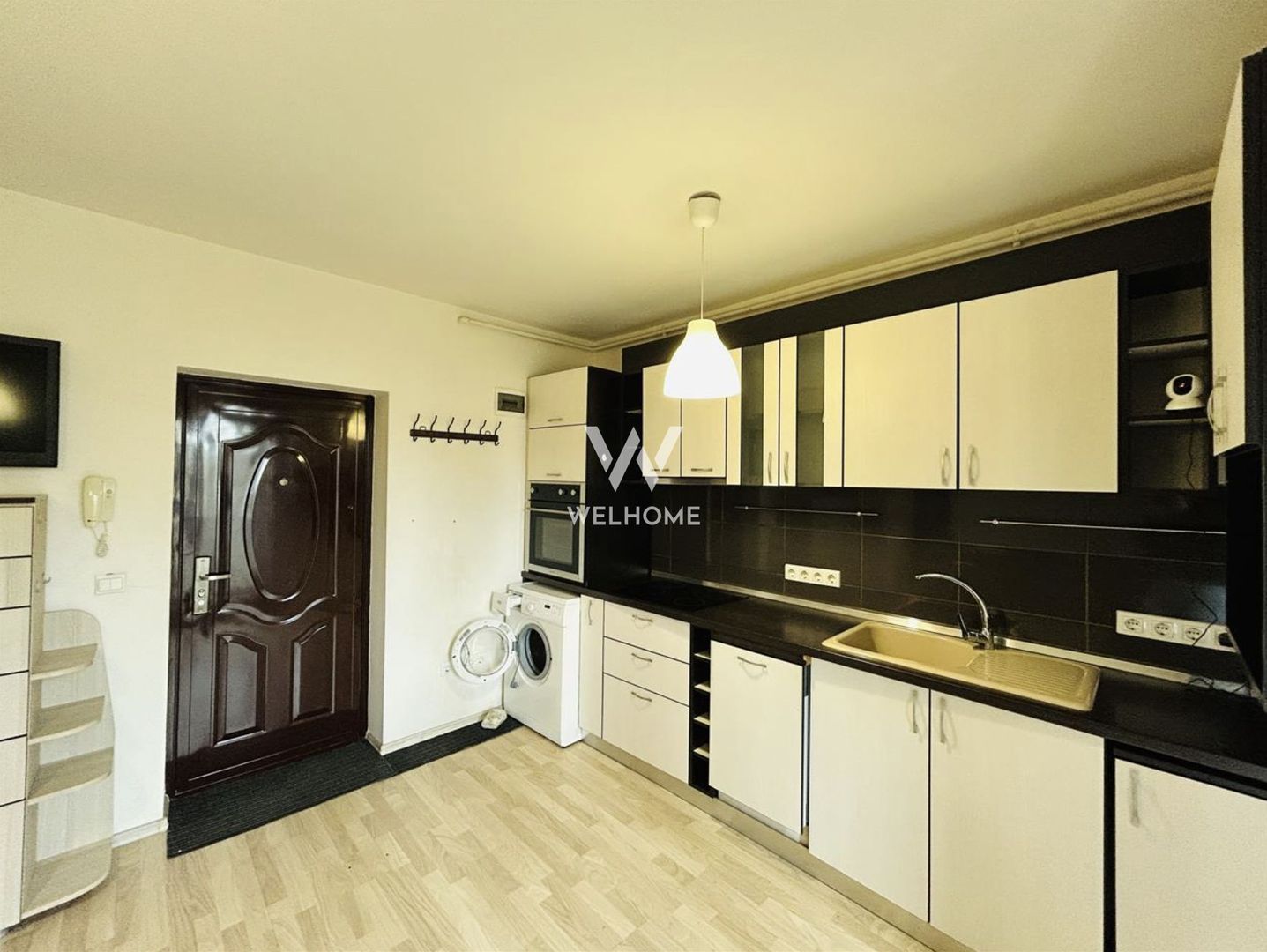 Apartament 2 camere, la cheie, balcon, boxa, loc de parcare