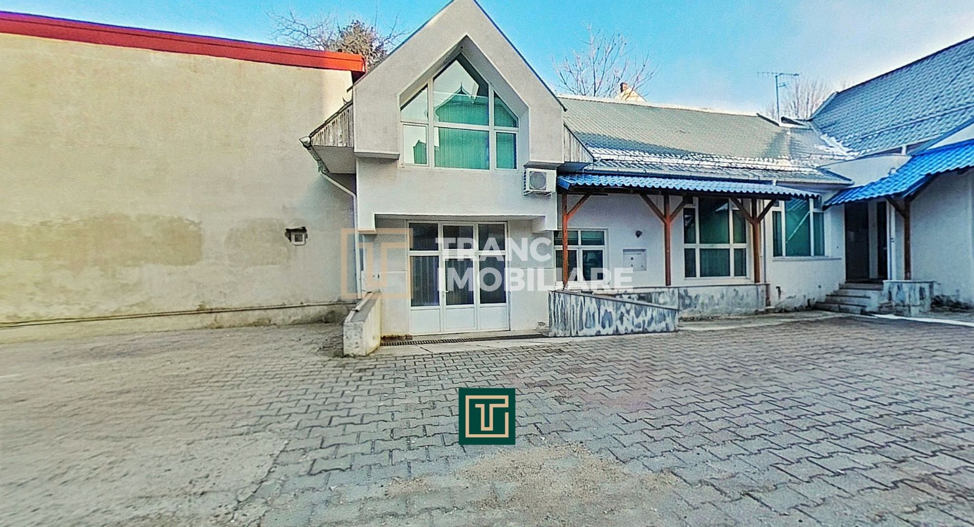 Spațiu de birouri / apartament cu 3 camere de închiriat – Arad