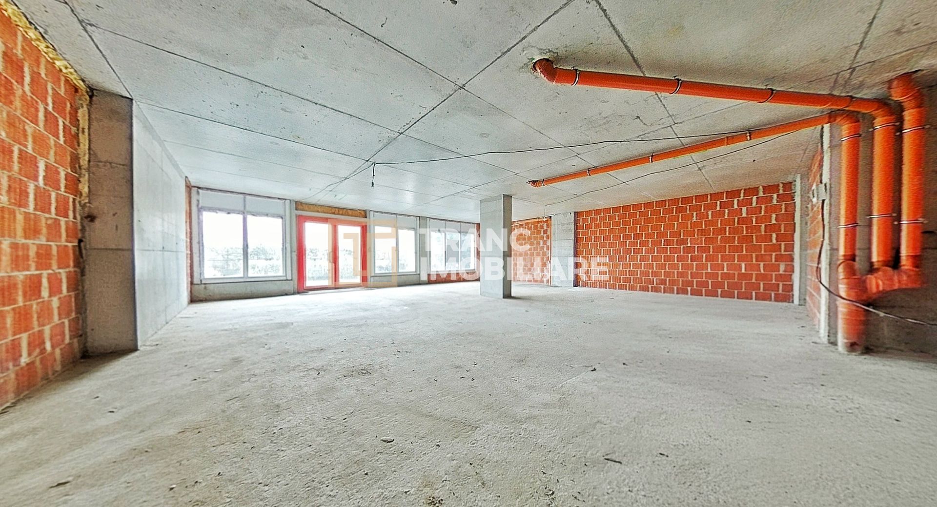 Spațiu comercial generos, ideal pentru investiție, în complex Ared – Micălaca