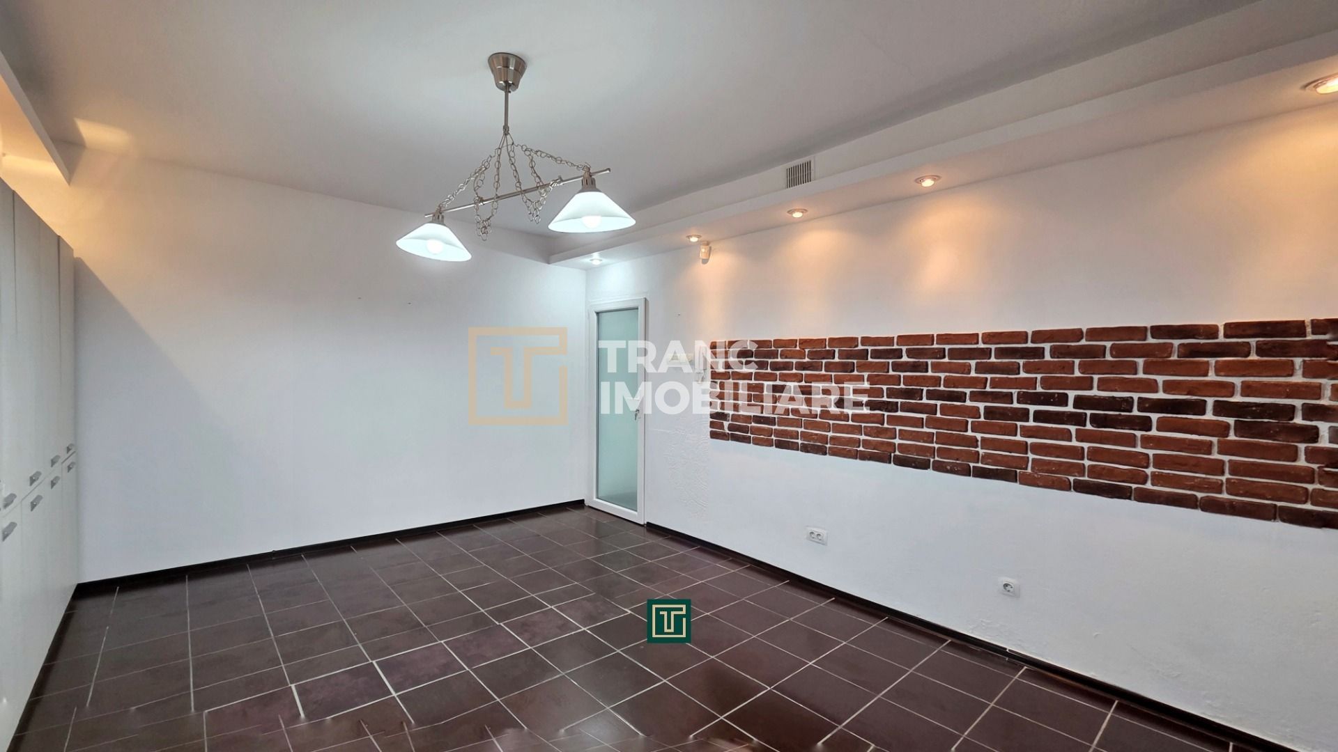 Apartament 1 cameră de închiriat ultracentral – ideal pentru birou,Timisoara