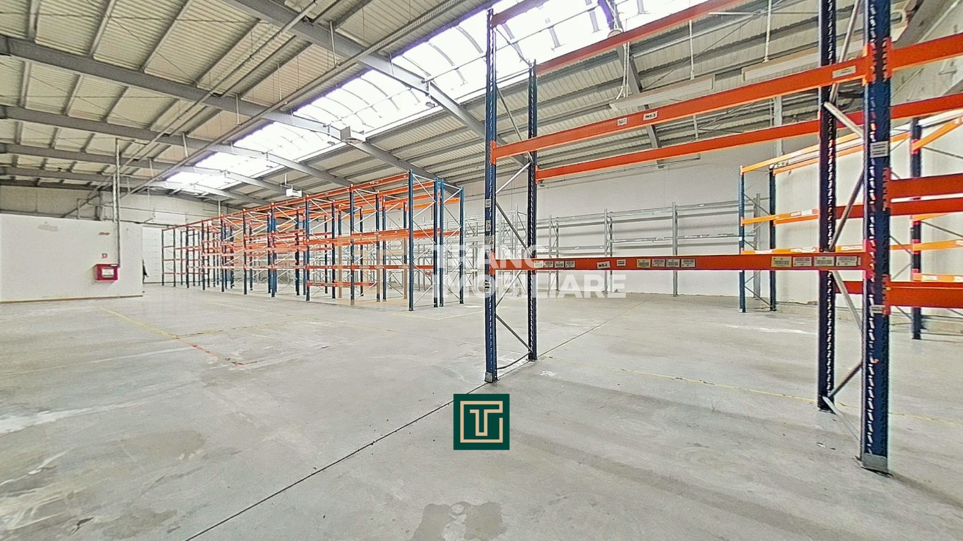 Hală industrială 824 mp de vânzare în Zona Industrială Sud Arad acces rapid A1