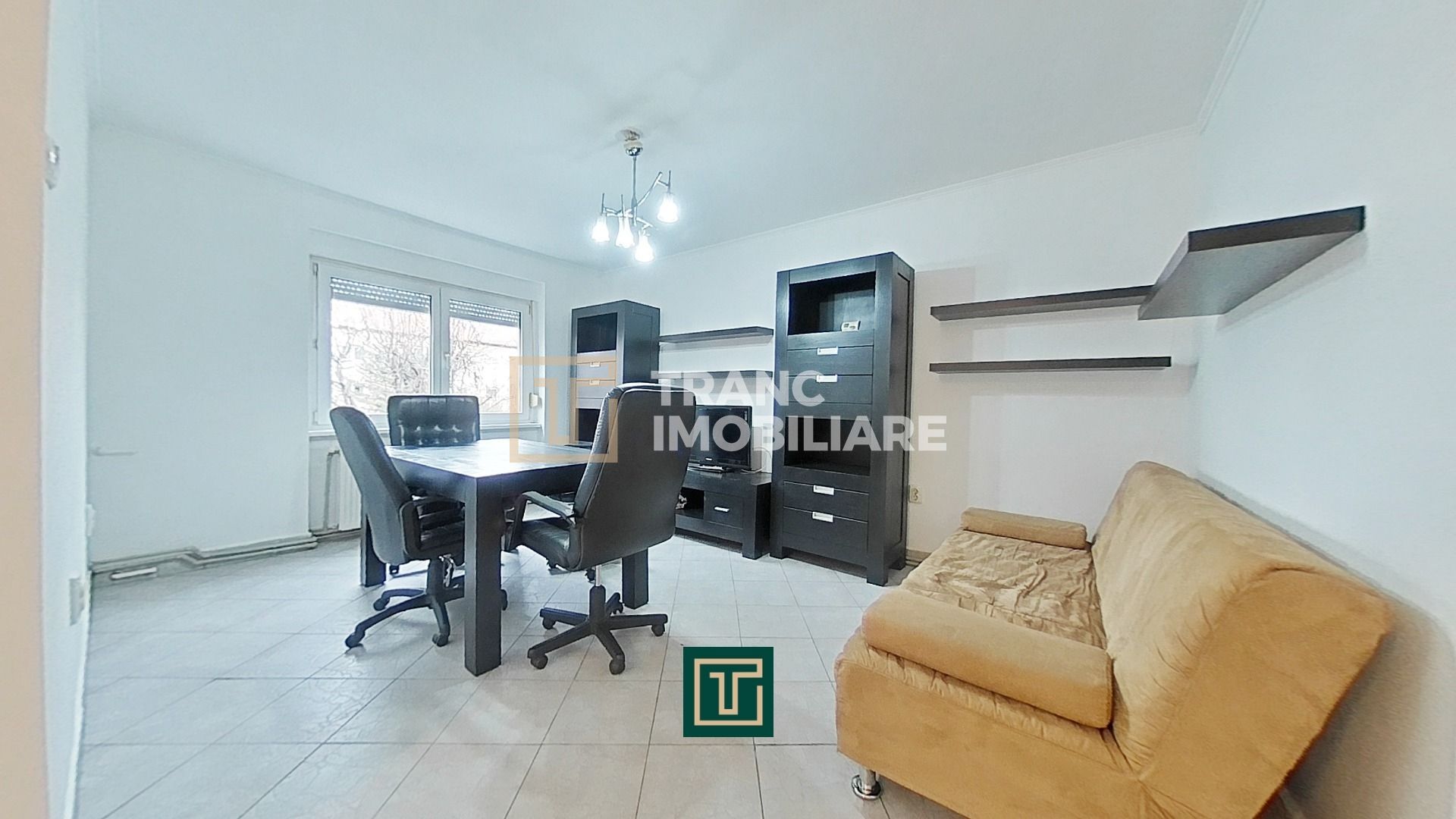 Apartament 2 camere de închiriat – Bulevardul Revoluției, Arad | Locație premium