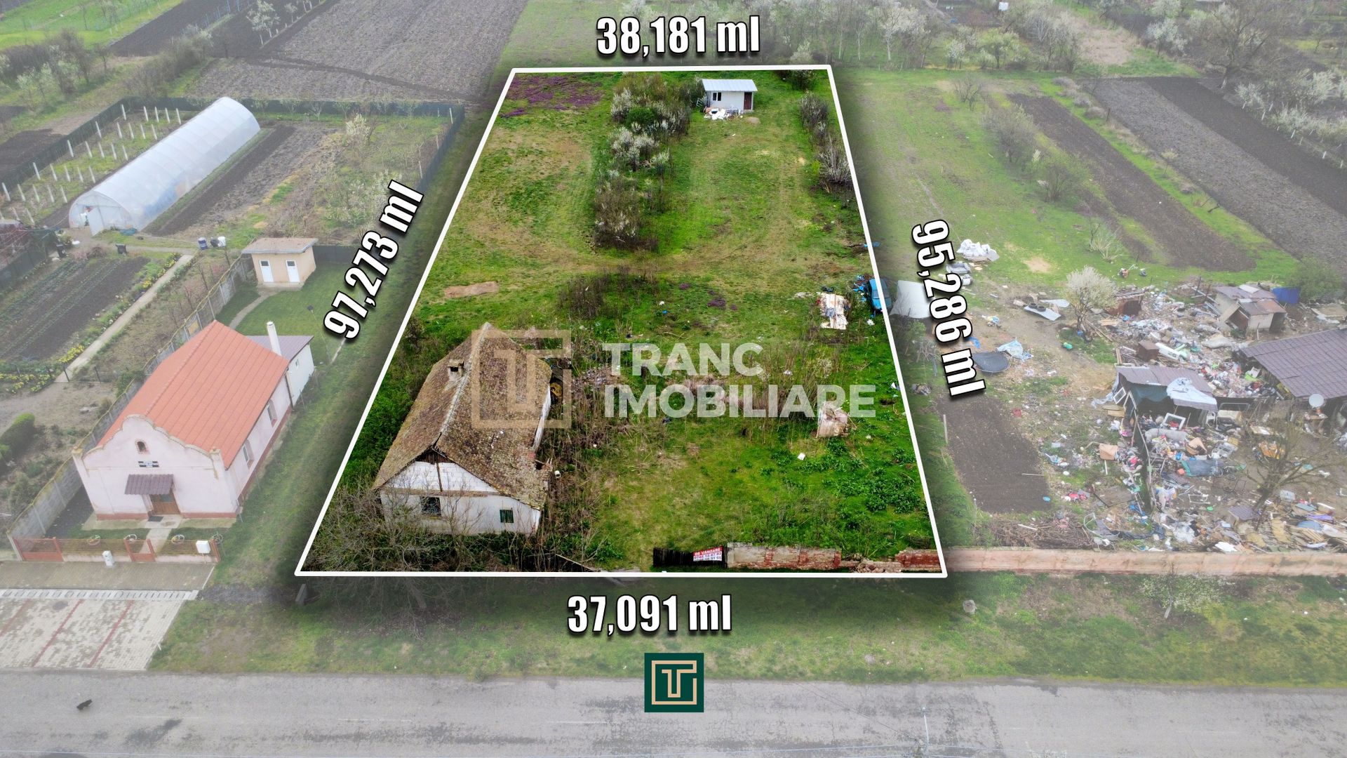 Teren intravilan 3.593 mp de vânzare în Parța