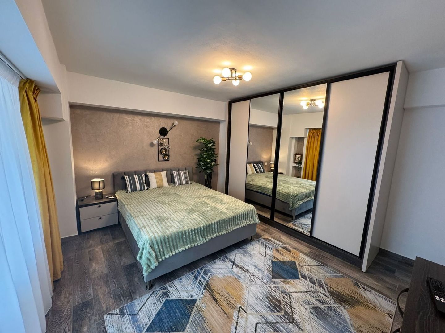 Apartament 2 camere ULTRACENTRAL – Bd. Unirii, | Zona Banca Franceza