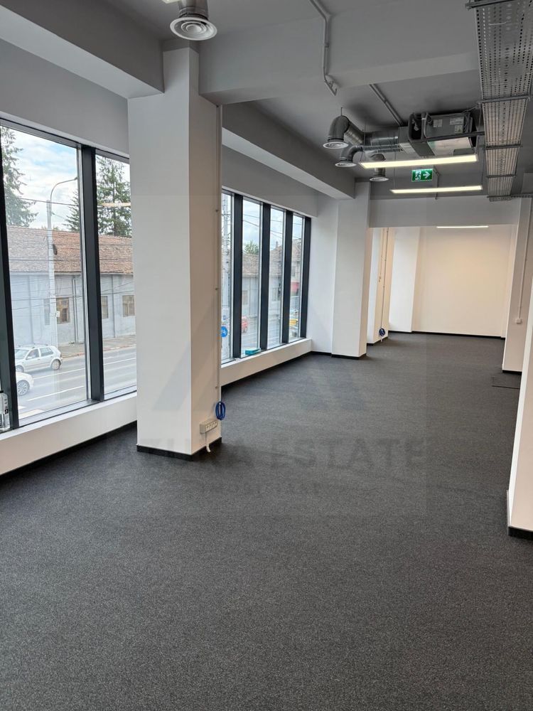 Spatiu comercial 2 etaje autorizate ISU 470 mp utili zona Lazaret