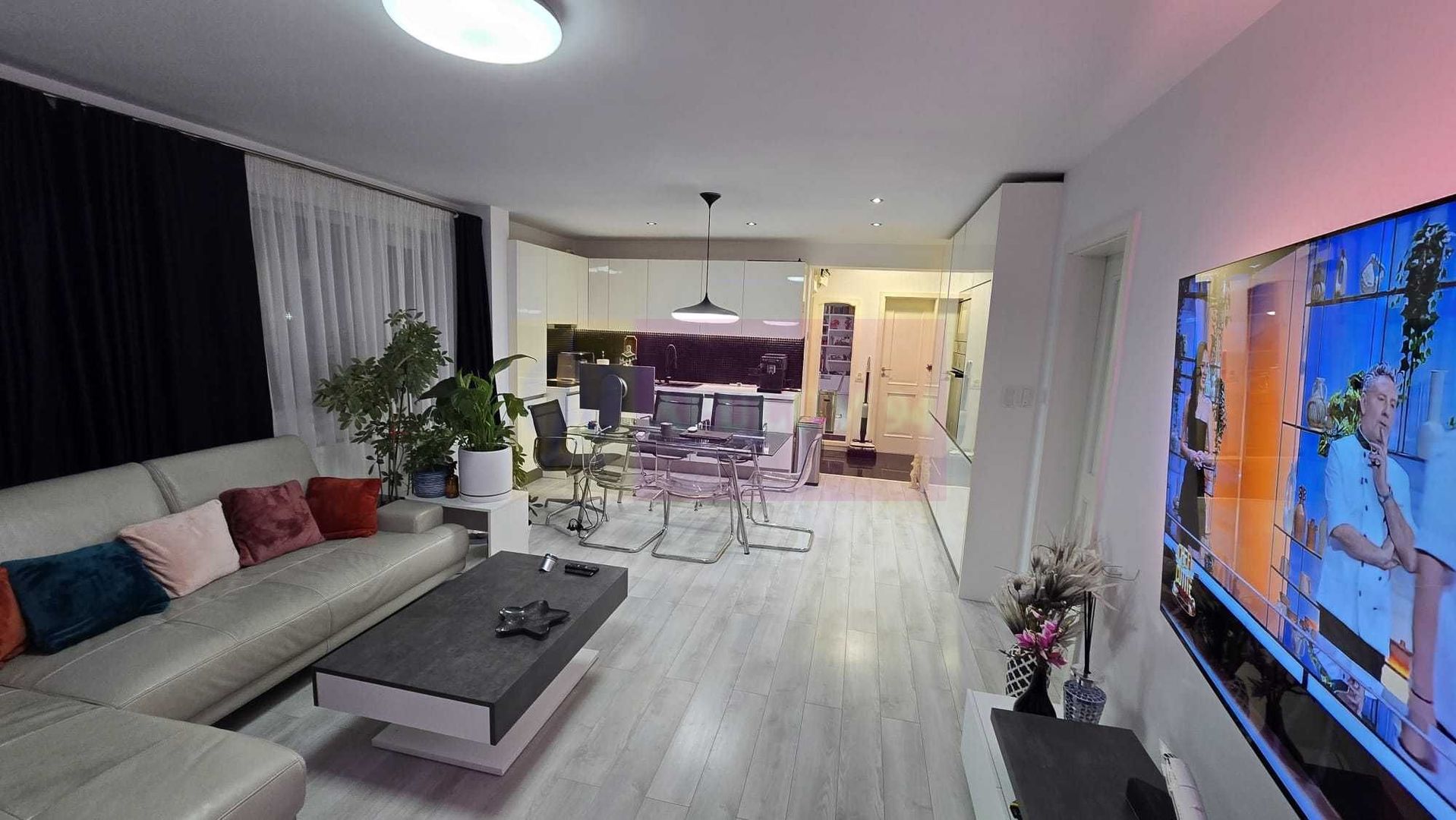 Apartament 3 cam dec. 66 mp utili , bloc boutique 2014, Giulești