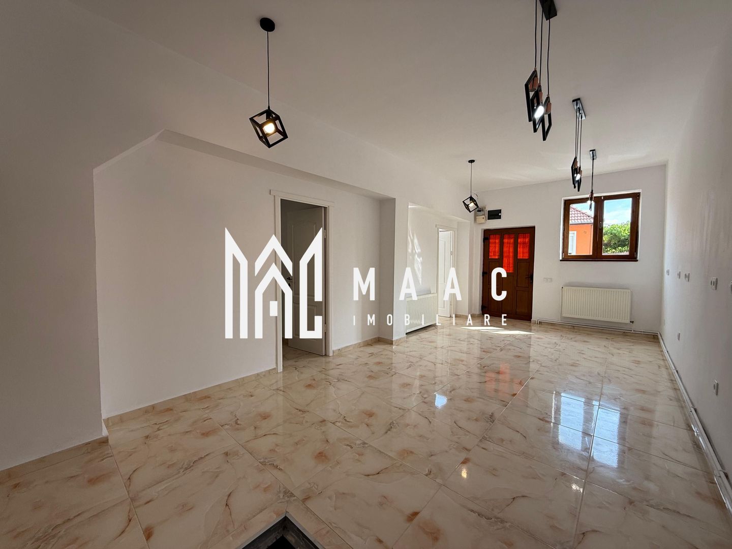 Spatiu comercial /birouri I 3 incaperi I Pivnita I Terezian