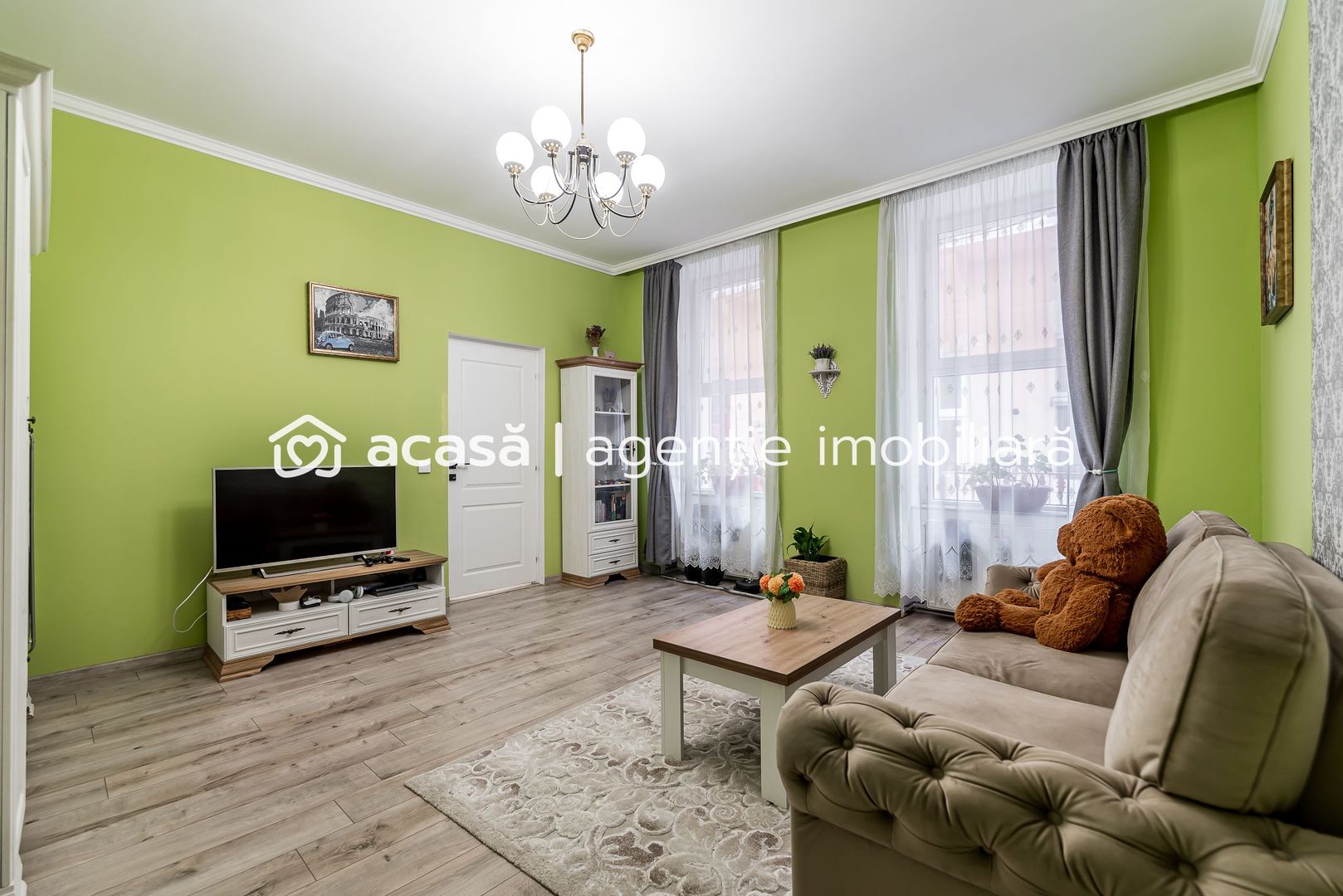 Apartament 2 camere, ultracentral, etaj intermediar (etaj 1)