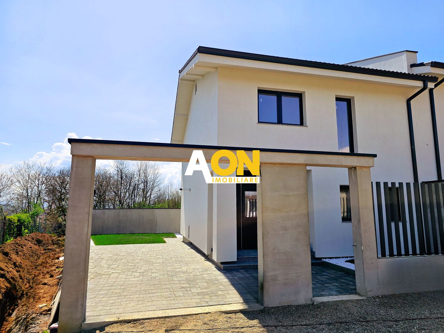 Duplex cu predare la cheie, 4 camere, piscina, 228 mp teren, Cetate