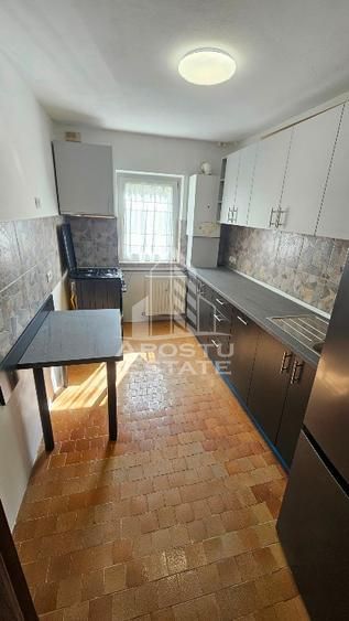 Apartament cu 3 camere , de inchiriat , Zona Lipovei , Timisoara