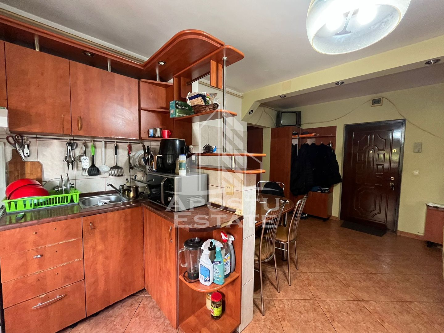 Apartament doua camere, decomandat, Sagului